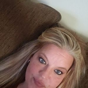 Meet your Posher, Leanne